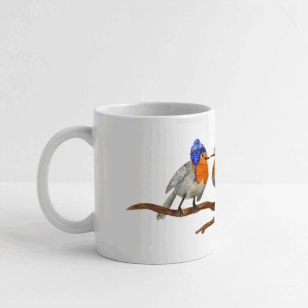 Panorama-Tasse „Drei Rotkehlchen mit Mützen“ – Bild 2